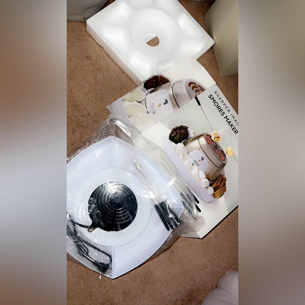 New Sharper Image Smores Maker